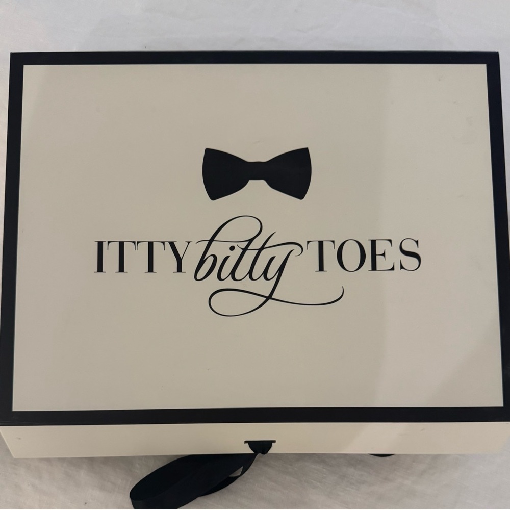 Itty bitty toes bundle - Picture 8 of 8